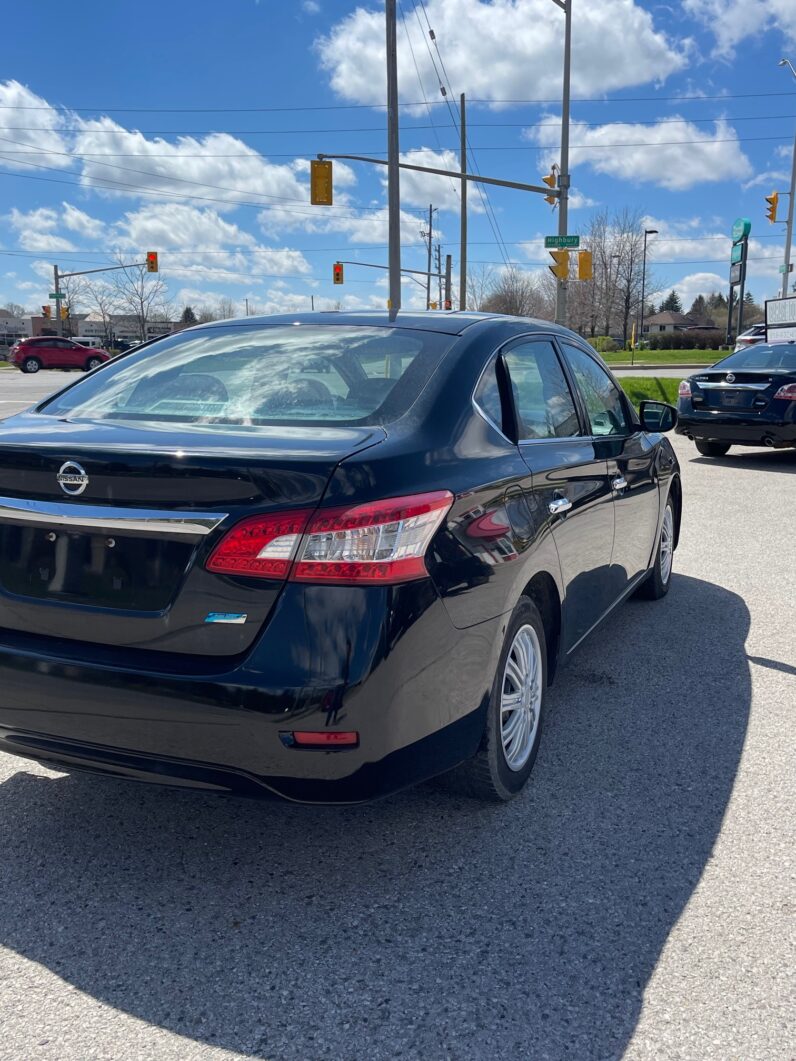 
								2015 Nissan Sentra S full									