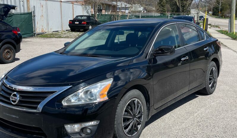 
								2015 Nissan Sentra S full									