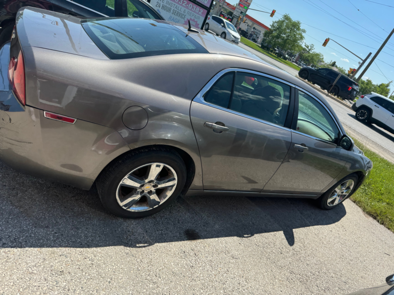 
								2011 Chevrolet Malibu full									